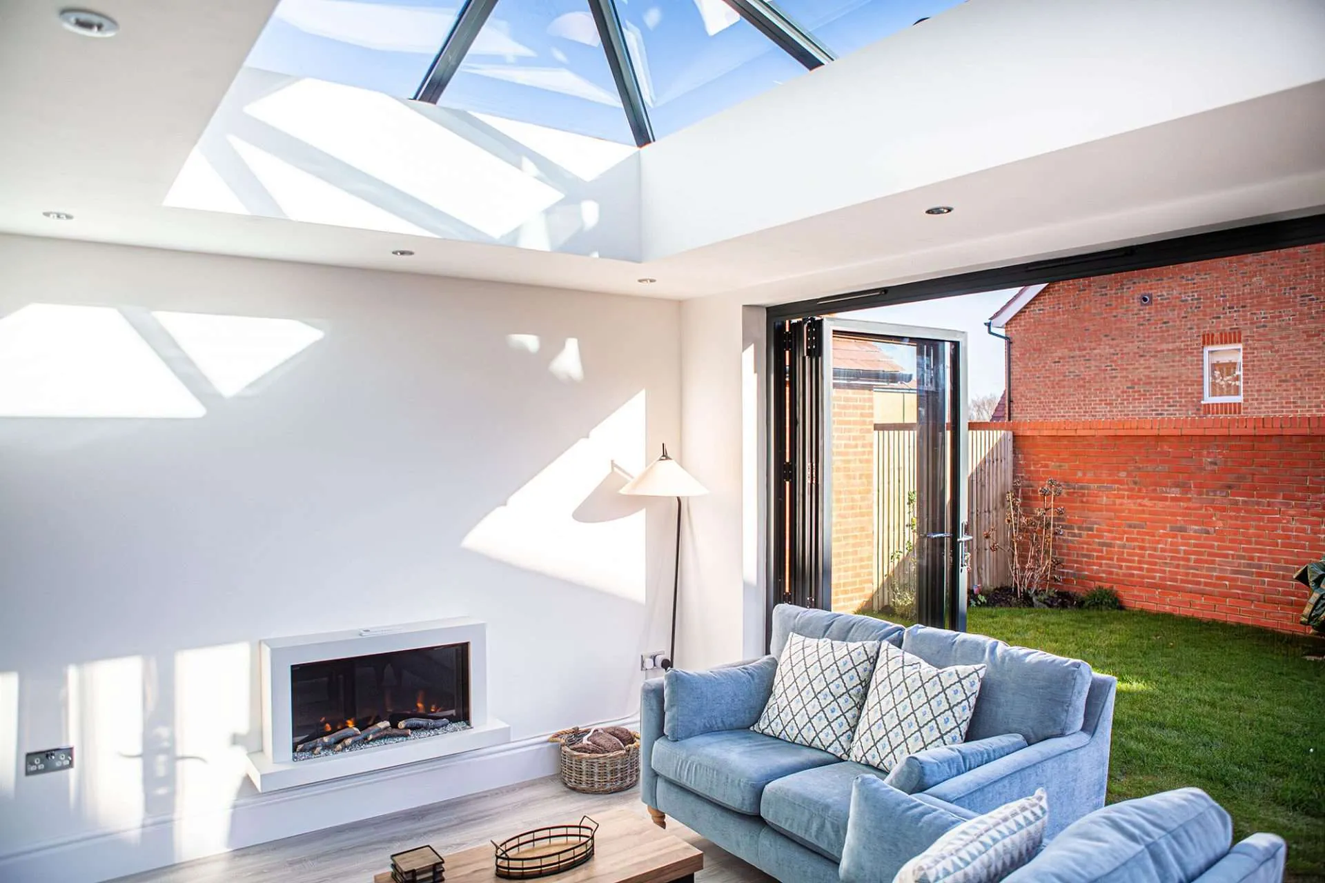 Why “Broken-Plan” is Replacing Open-Plan in Modern Single-Storey Extensions